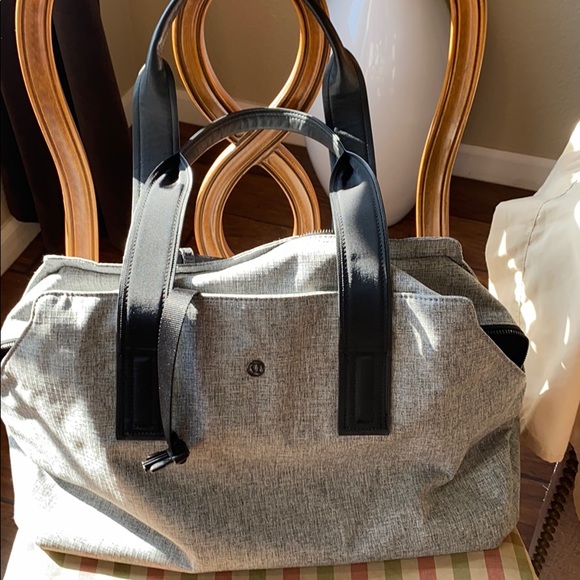 Lululemon gray yoga bag